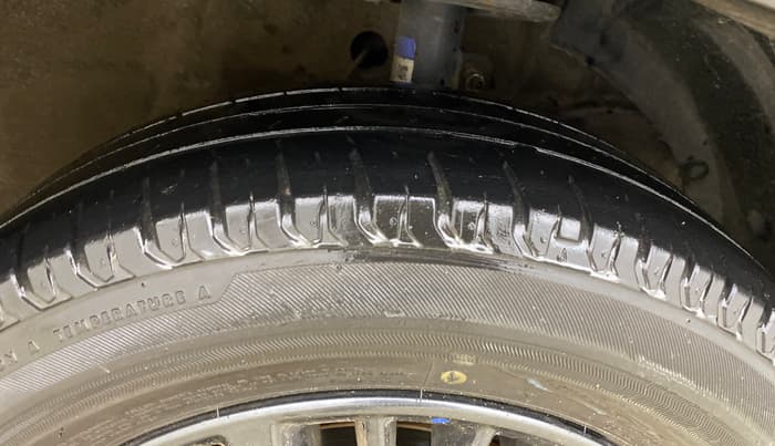 2021 Maruti XL6 ZETA MT, Petrol, Manual, 55,428 km, Right Front Tyre Tread
