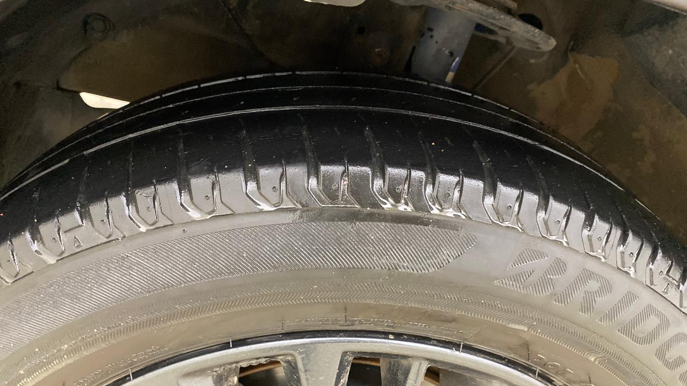 2021 Maruti XL6 ZETA MT, Petrol, Manual, 55,428 km, Left Front Tyre Tread