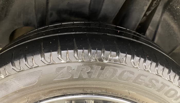 2021 Maruti XL6 ZETA MT, Petrol, Manual, 55,428 km, Left Rear Tyre Tread
