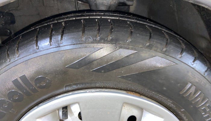 2013 Hyundai i10 ERA 1.1, CNG, Manual, 91,787 km, Left Front Tyre Tread