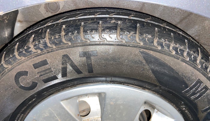 2013 Hyundai i10 ERA 1.1, CNG, Manual, 91,787 km, Right Rear Tyre Tread