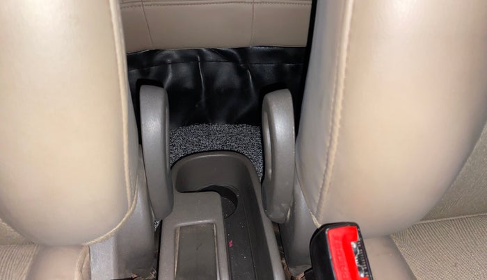 2013 Hyundai i10 ERA 1.1, CNG, Manual, 91,787 km, Driver Side Adjustment Panel