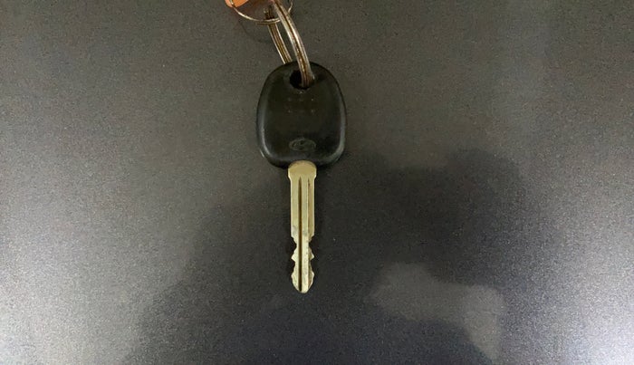 2013 Hyundai i10 ERA 1.1, CNG, Manual, 91,787 km, Key Close Up