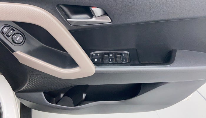 2018 Hyundai Creta 1.6 SX PLUS AUTO, Petrol, Automatic, 40,173 km, Driver Side Door Panels Control
