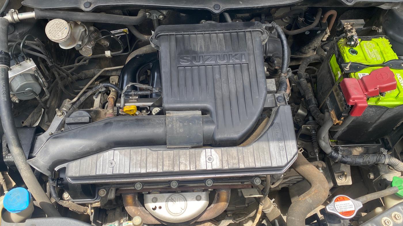 2015 Maruti Swift ZXI, Petrol, Manual, 54,581 km, Engine View