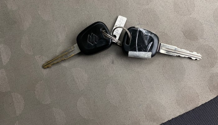 2017 Maruti Celerio VXI AMT, Petrol, Automatic, 39,343 km, Key Close Up