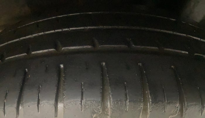 2014 Hyundai Grand i10 MAGNA 1.2 KAPPA VTVT, Petrol, Manual, 36,801 km, Left Rear Tyre Tread