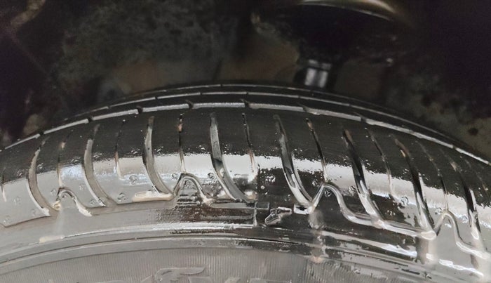 2019 Renault Duster RXS PETROL, Petrol, Manual, 57,795 km, Left Front Tyre Tread