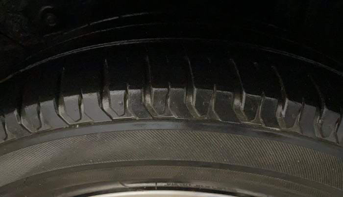 2014 Toyota Etios CROSS 1.2 G, Petrol, Manual, 44,728 km, Left Rear Tyre Tread