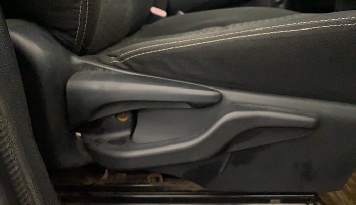 2014 Toyota Etios CROSS 1.2 G, Petrol, Manual, 44,728 km, Driver Side Adjustment Panel