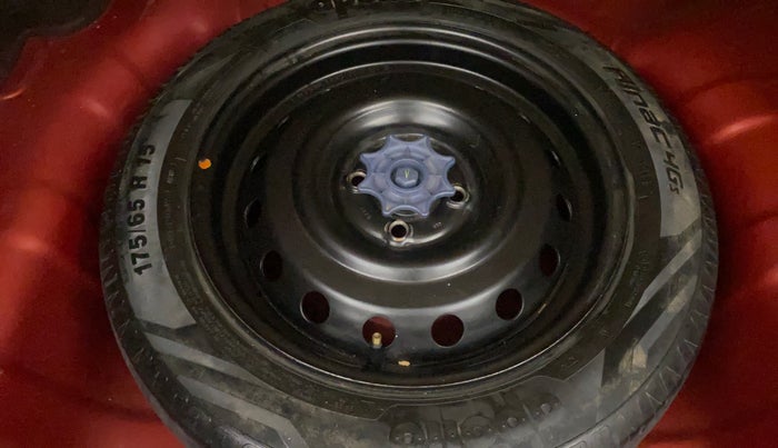 2014 Hyundai Xcent SX AT 1.2 (O), Petrol, Automatic, 1,07,526 km, Spare Tyre