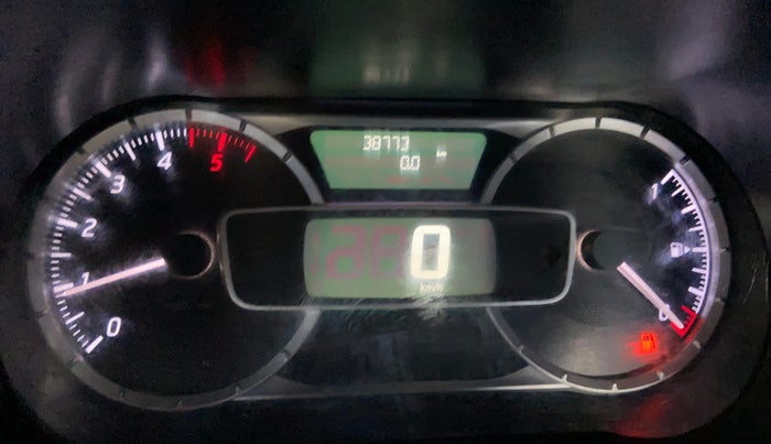 2018 Nissan Kicks XV PREMIUM O DUAL TONE DIESEL, Diesel, Manual, 38,793 km, Odometer Image