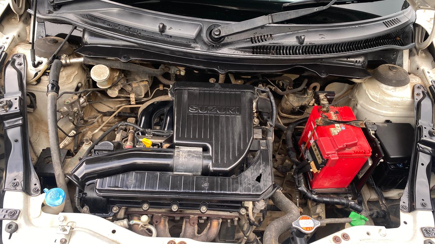 2017 Maruti Swift VXI, Petrol, Manual, 80,410 km, Engine View
