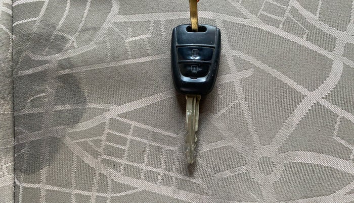 2018 Hyundai Grand i10 MAGNA 1.2 KAPPA VTVT, Petrol, Manual, 21,956 km, Key Close Up