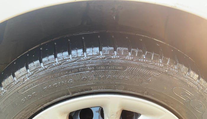 2018 Hyundai Grand i10 MAGNA 1.2 KAPPA VTVT, Petrol, Manual, 21,956 km, Right Front Tyre Tread