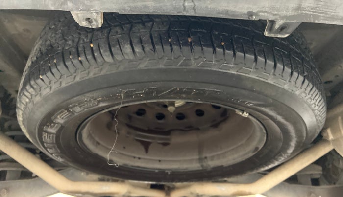2018 Mahindra XUV500 W7, Diesel, Manual, 90,493 km, Dicky (Boot door) - Jack/Tool not available