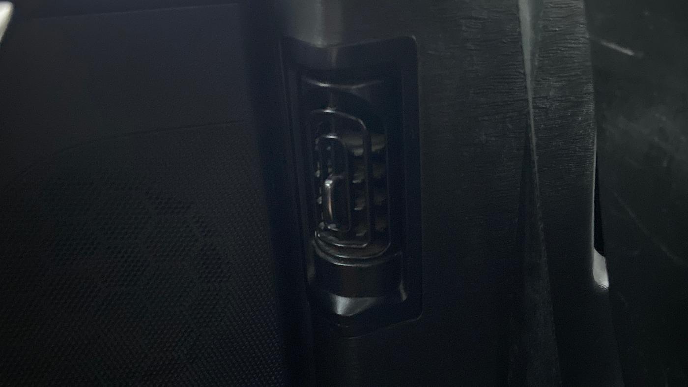 2018 Mahindra XUV500 W7, Diesel, Manual, 90,493 km, Rear AC Vents