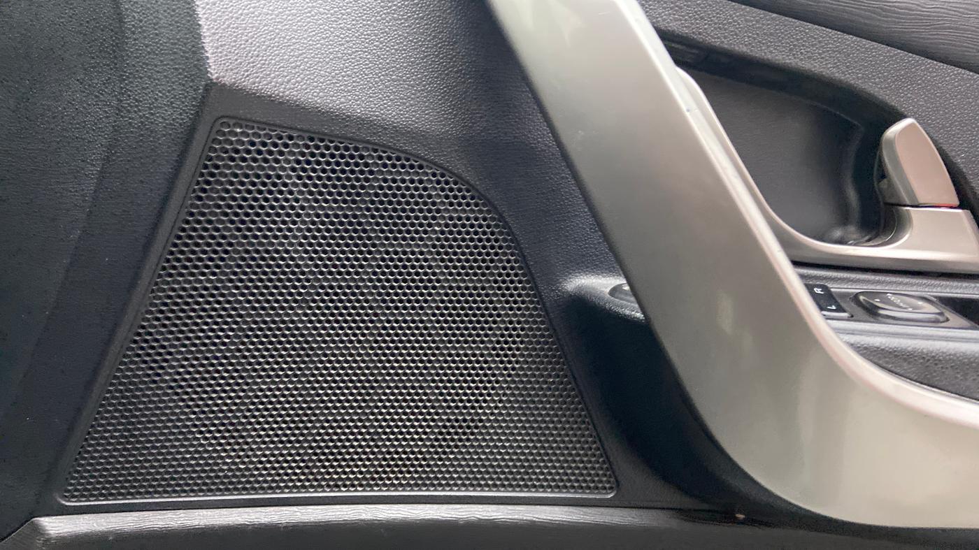 2018 Mahindra XUV500 W7, Diesel, Manual, 90,493 km, Speaker