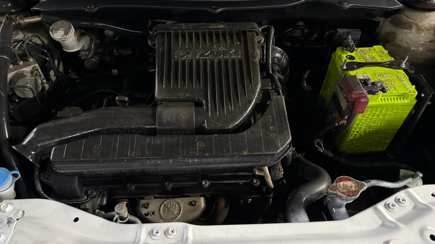 2015 Maruti Swift Dzire ZXI, Petrol, Manual, 55,662 km, Engine View