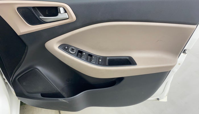 2020 Hyundai Elite i20 ASTA 1.2 (O), Petrol, Manual, 73,049 km, Driver Side Door Panels Control