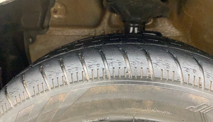 2021 Maruti Celerio VXI, Petrol, Manual, 33,337 km, Left Front Tyre Tread