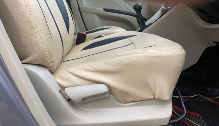 2021 Maruti Celerio VXI, Petrol, Manual, 33,337 km, Driver Side Adjustment Panel