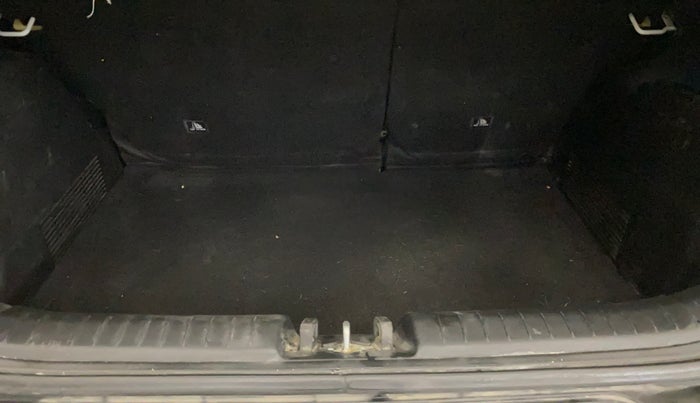 2023 Hyundai VENUE S(O) 1.2, Petrol, Manual, 8,416 km, Boot Inside