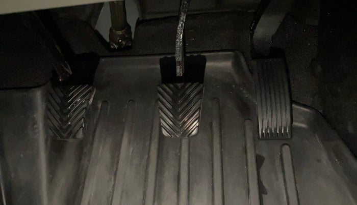 2023 Hyundai VENUE S(O) 1.2, Petrol, Manual, 8,416 km, Pedals