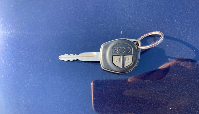 2024 Maruti Swift VXI, Petrol, Manual, 6,703 km, Key Close Up