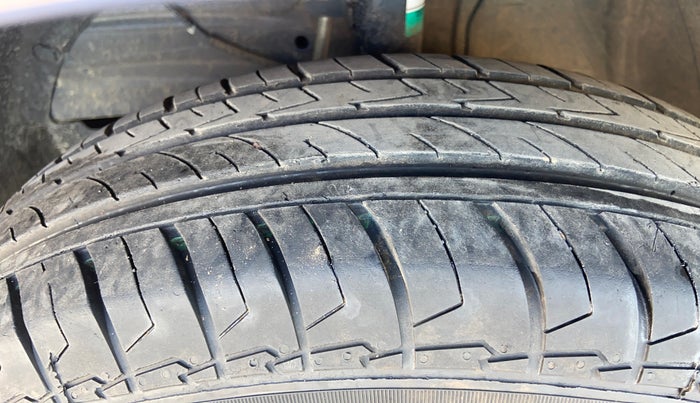 2024 Maruti Swift VXI, Petrol, Manual, 6,703 km, Left Front Tyre Tread