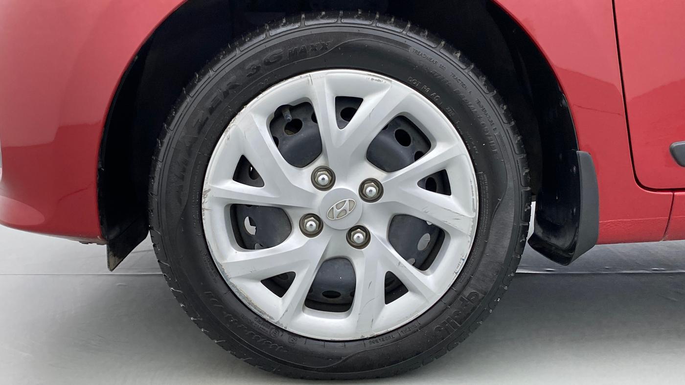 2018 Hyundai Grand i10 SPORTZ 1.2 KAPPA VTVT, Petrol, Manual, 13,696 km, Left Front Wheel