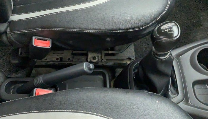 2019 Datsun Redi Go A, Petrol, Manual, 84,432 km, Gear Lever