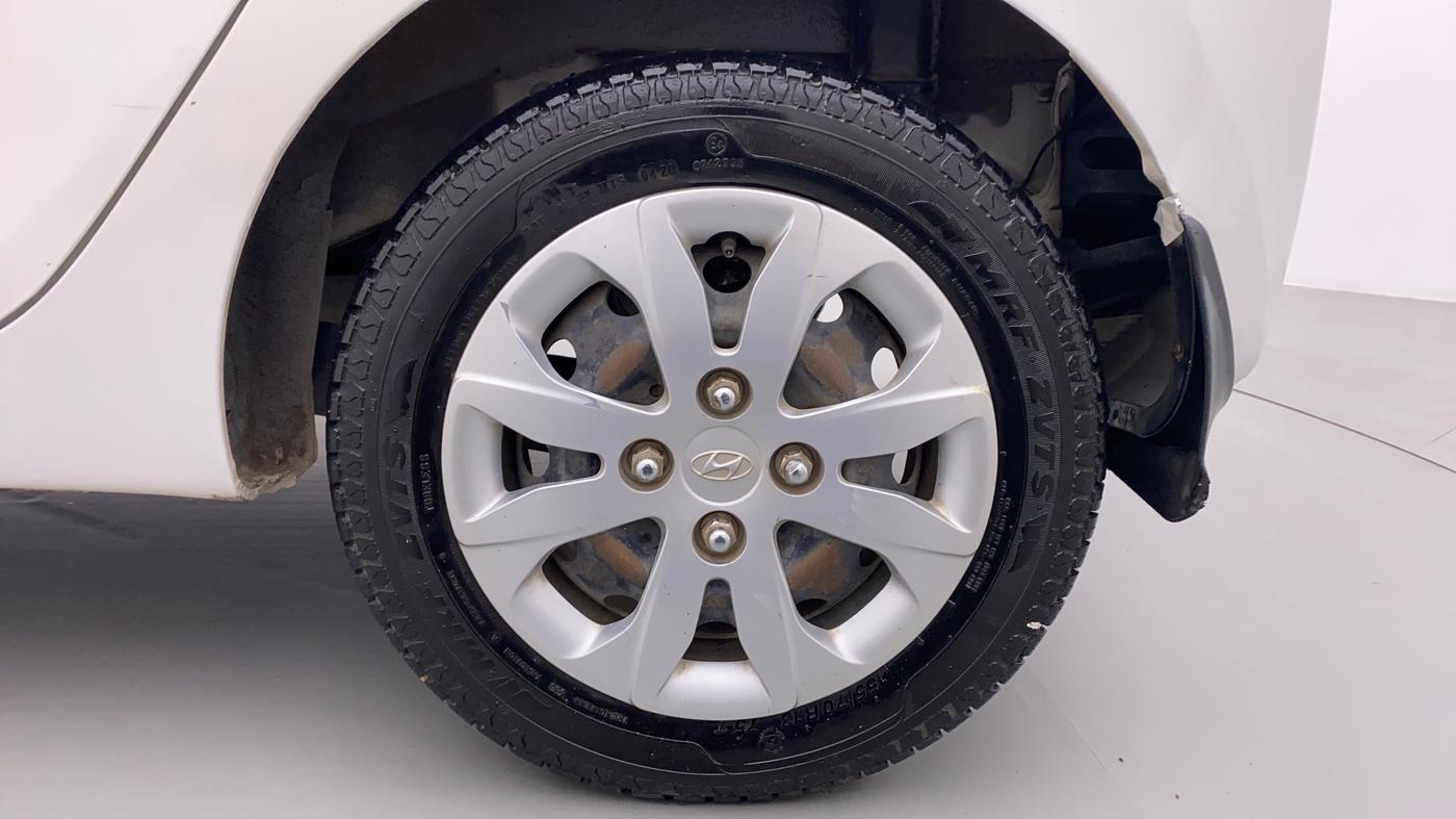 2014 Hyundai Eon MAGNA PLUS, Petrol, Manual, 61,358 km, Left Rear Wheel