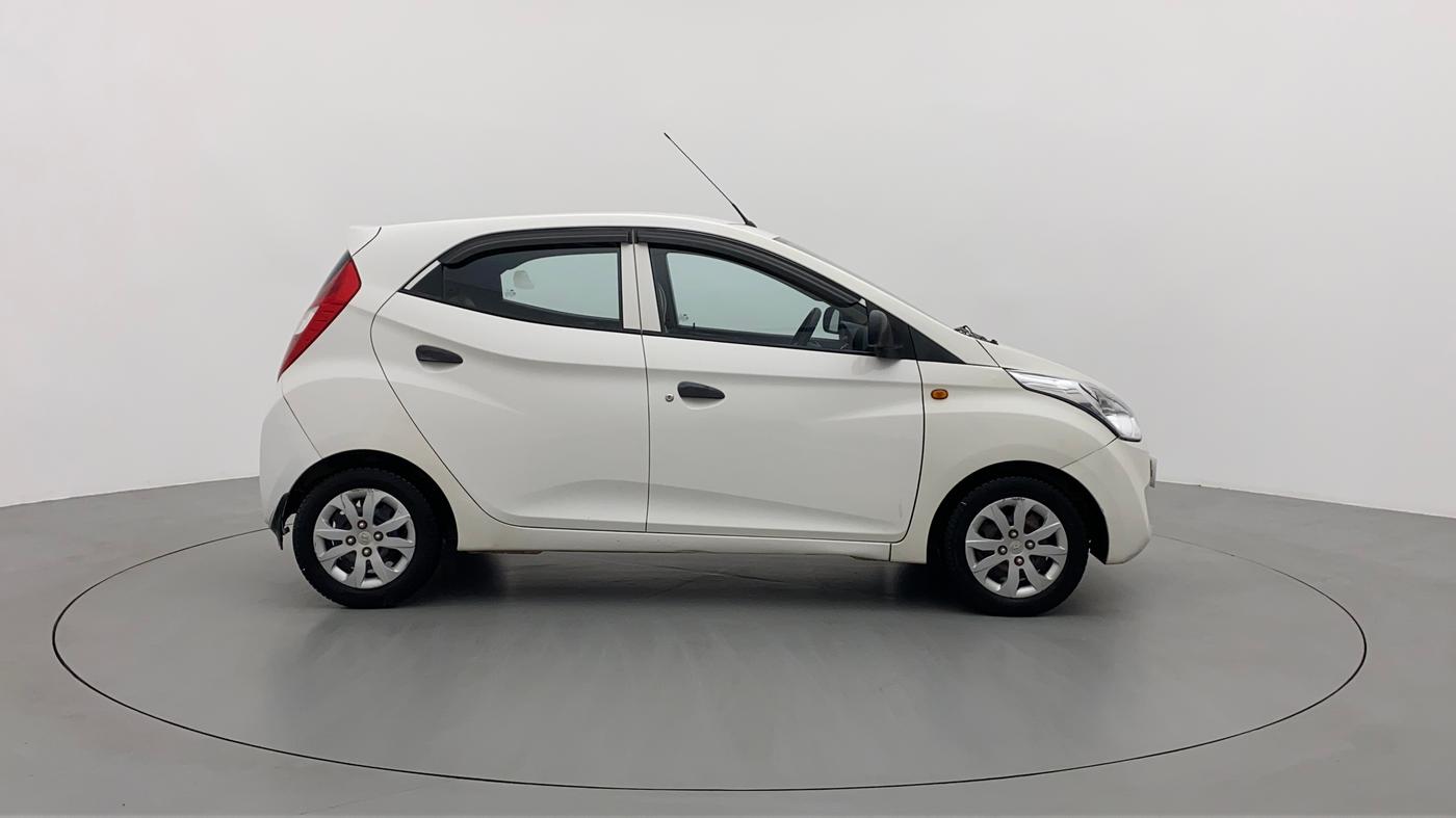 2014 Hyundai Eon MAGNA PLUS, Petrol, Manual, 61,358 km, Right Side View