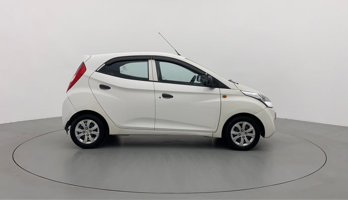 2014 Hyundai Eon MAGNA PLUS, Petrol, Manual, 61,358 km, Right Side View