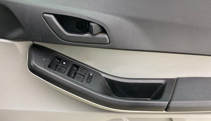 2023 Tata Tiago XTA PETROL, Petrol, Automatic, 37,806 km, Driver Side Door Panels Control