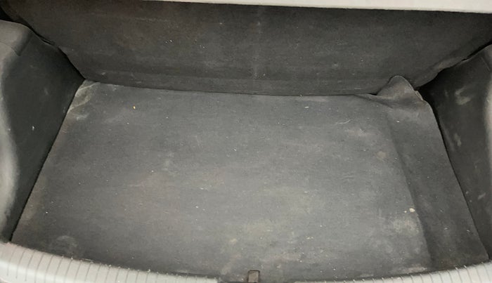 2014 Hyundai Grand i10 SPORTZ 1.2 KAPPA VTVT, Petrol, Manual, 86,481 km, Boot Inside