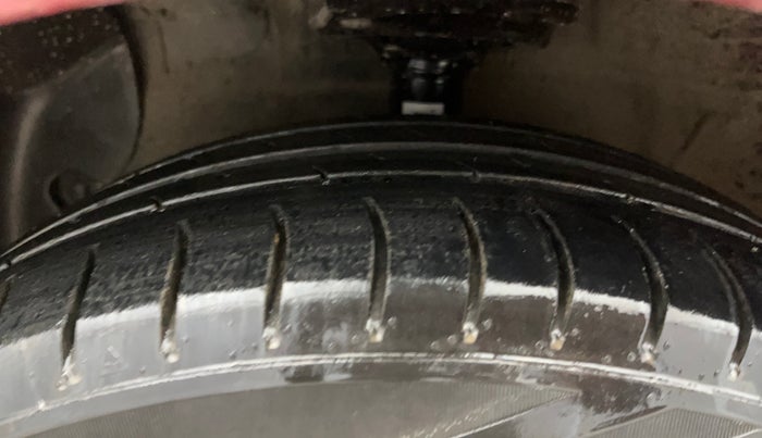 2014 Hyundai Grand i10 SPORTZ 1.2 KAPPA VTVT, Petrol, Manual, 86,481 km, Left Front Tyre Tread