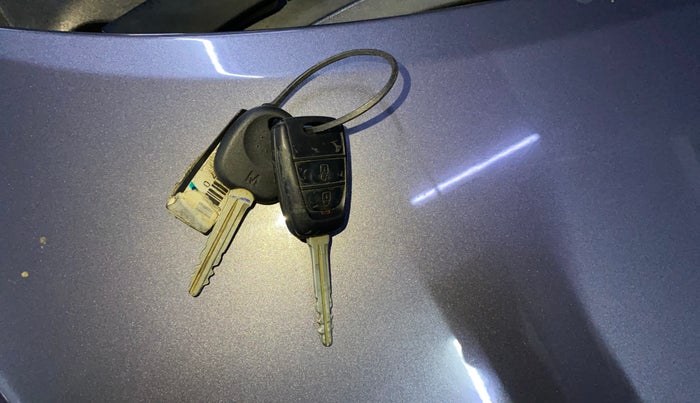 2017 Hyundai Grand i10 SPORTZ 1.2 KAPPA VTVT, Petrol, Manual, 41,915 km, Key Close Up