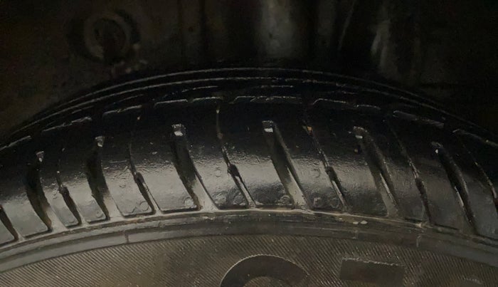 2017 Hyundai Elite i20 SPORTZ 1.2, CNG, Manual, 64,519 km, Left Rear Tyre Tread