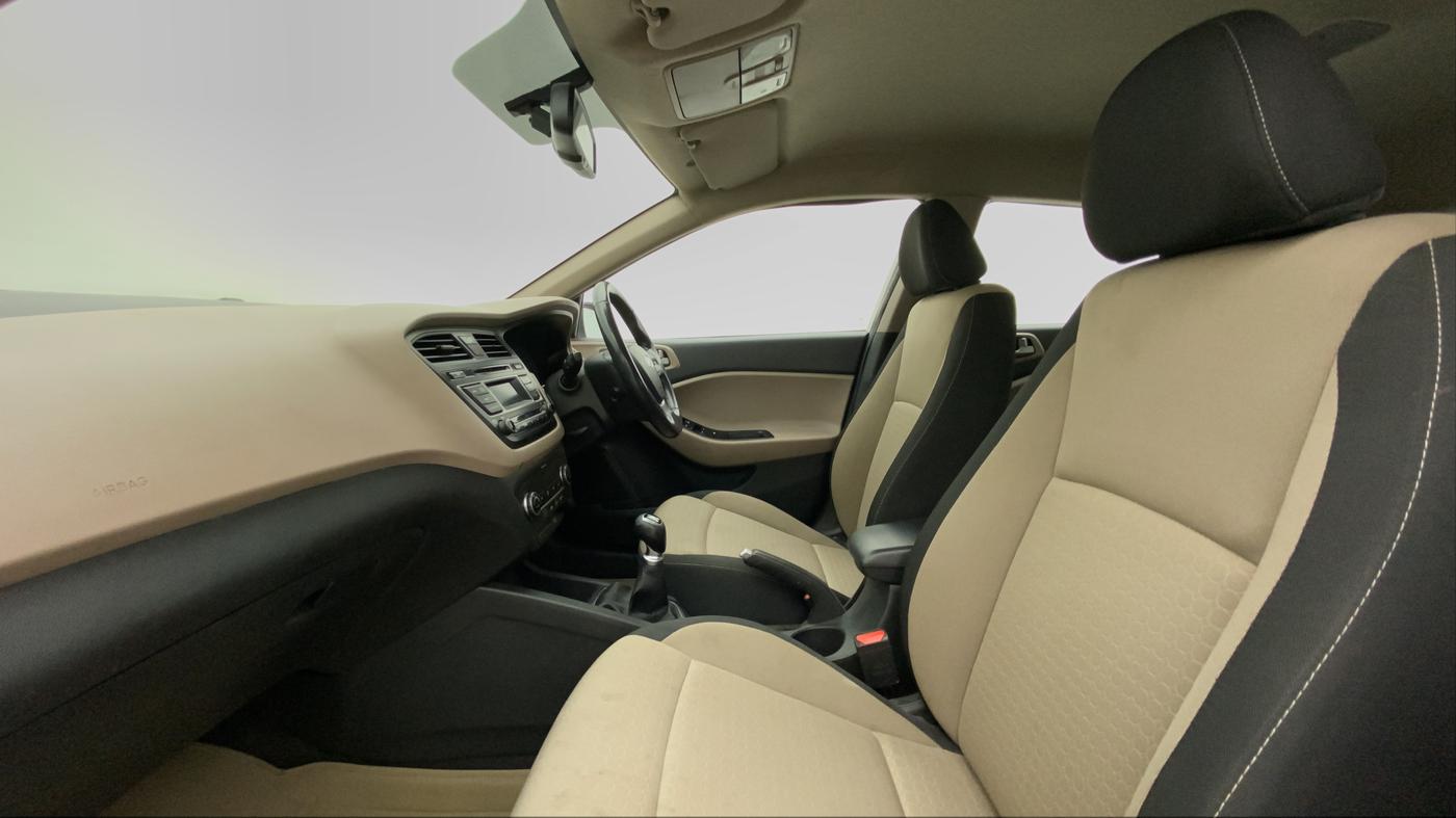 2015 Hyundai Elite i20 ASTA 1.2, Petrol, Manual, 63,921 km, Right Side Front Door Cabin