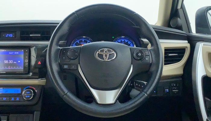 2017 Toyota Corolla Altis 1.8 G, Petrol, Manual, 21,248 km, Steering Wheel Close Up