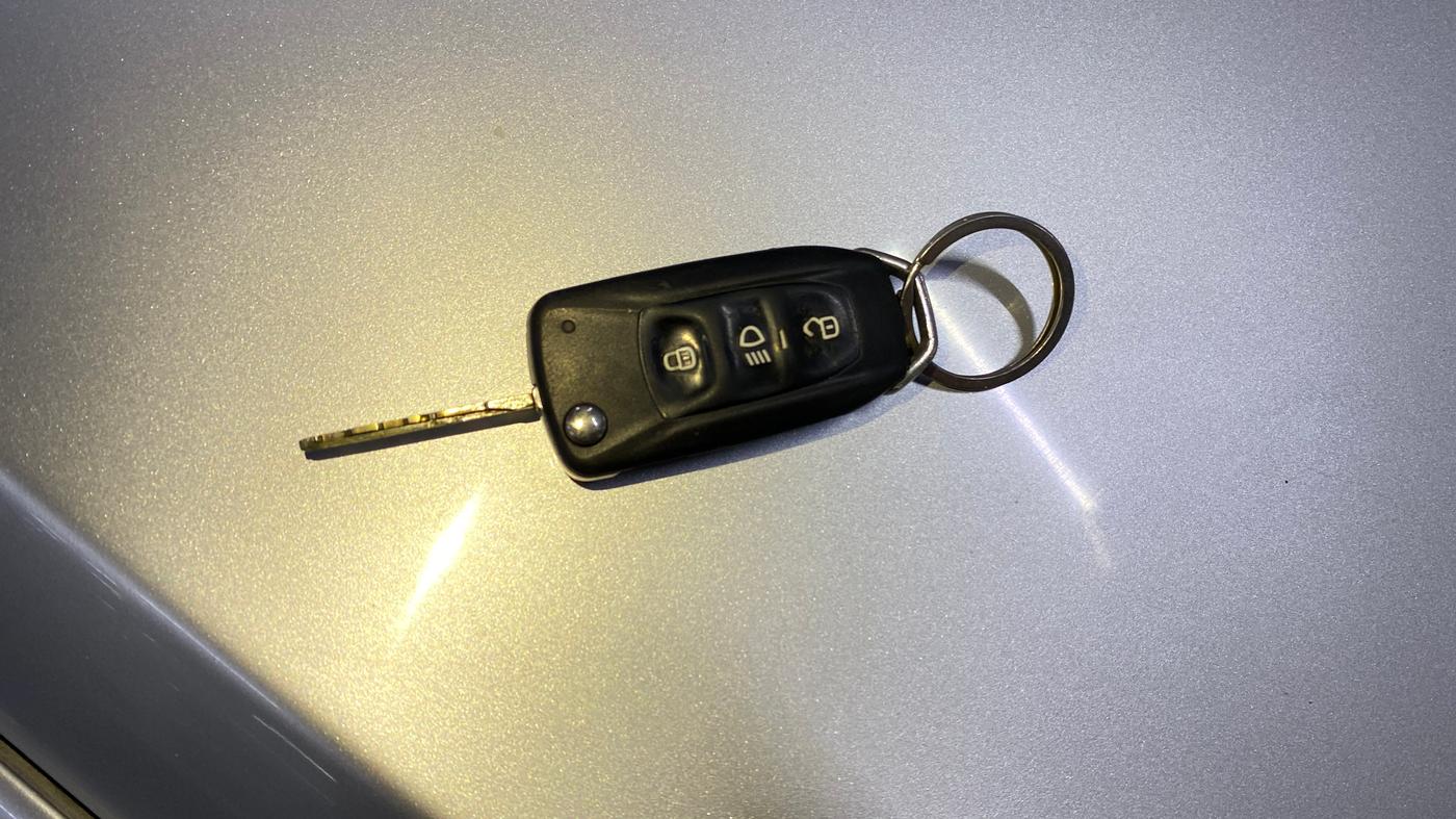 2016 Tata Bolt XM REVOTRON, Petrol, Manual, 37,290 km, Key Close Up