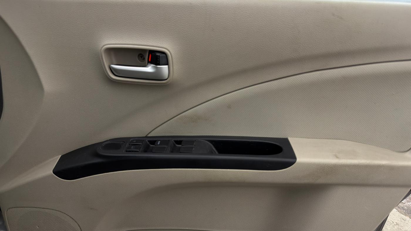2019 Maruti Celerio VXI CNG, CNG, Manual, 88,182 km, Driver Side Door Panels Control