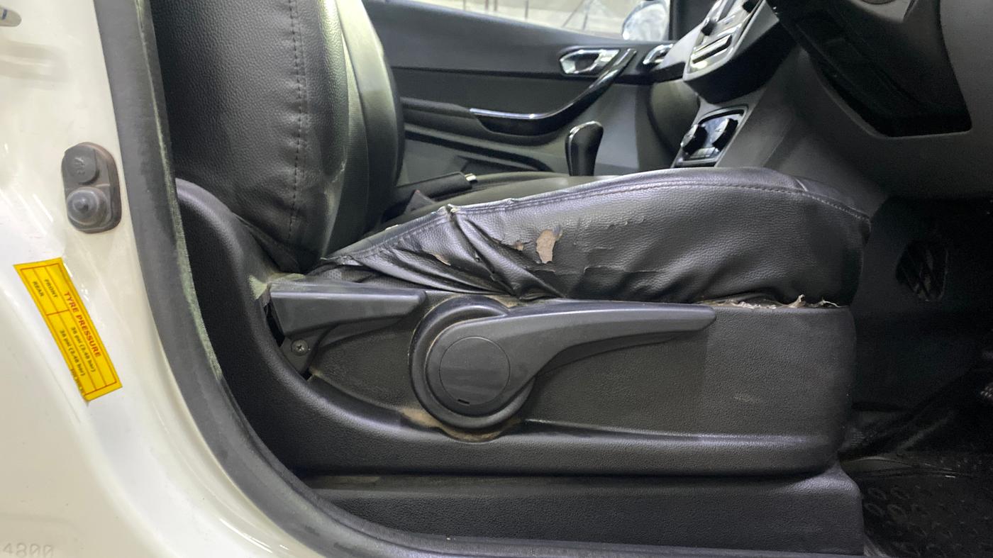 2017 Tata TIGOR XZ (O) PETROL, Petrol, Manual, 58,609 km, Driver Side Adjustment Panel