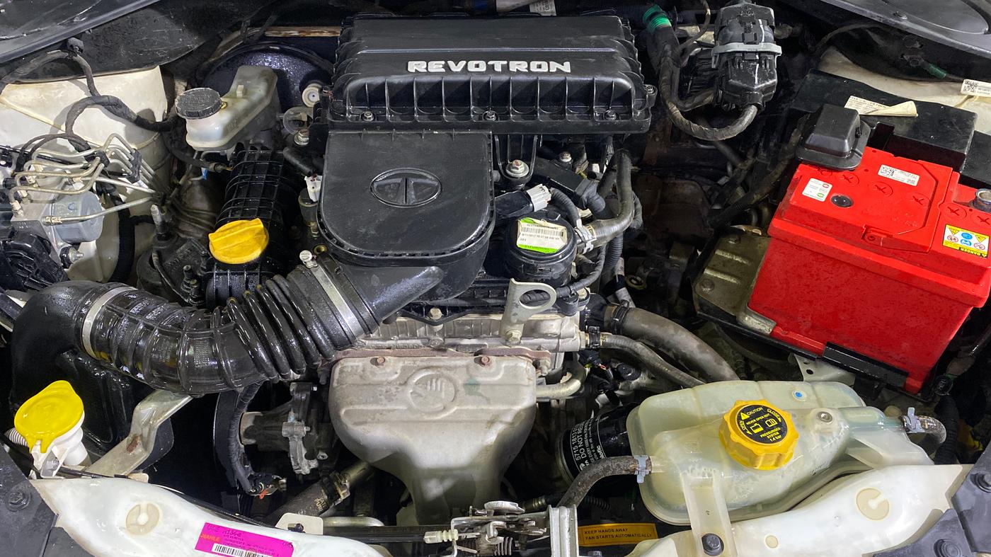 2017 Tata TIGOR XZ (O) PETROL, Petrol, Manual, 58,609 km, Engine View