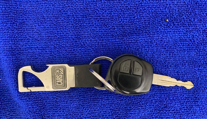 2012 Maruti Swift VXI, Petrol, Manual, 54,800 km, Key Close Up