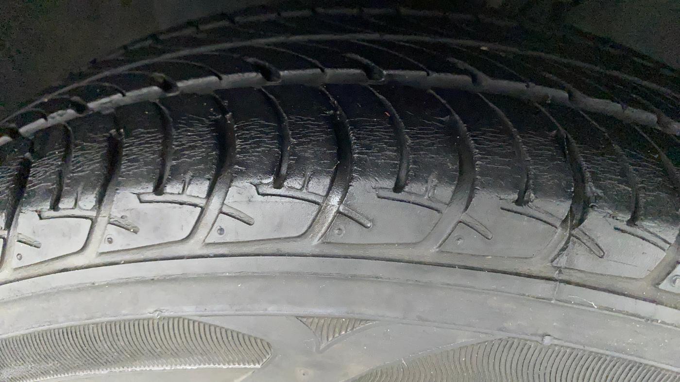 2018 Datsun Go T, Petrol, Manual, 17,384 km, Right Front Tyre Tread