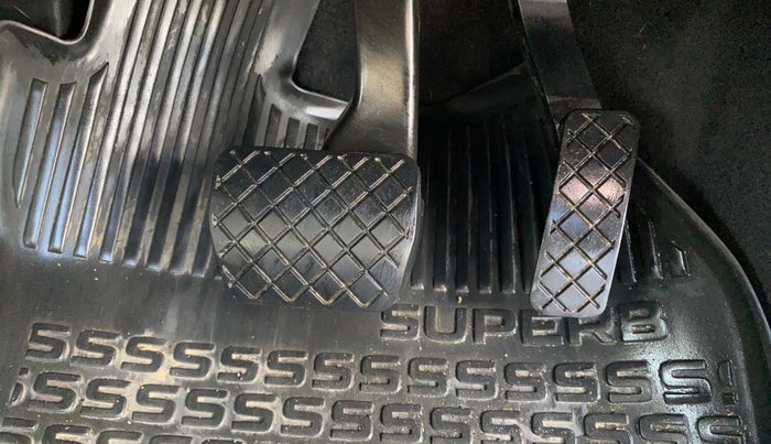 2018 Skoda Superb L&K 1.8 TSI AT, Petrol, Automatic, 82,308 km, Pedals