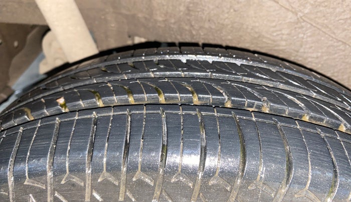 2014 Maruti Wagon R 1.0 LXI CNG, CNG, Manual, 51,234 km, Right Rear Tyre Tread